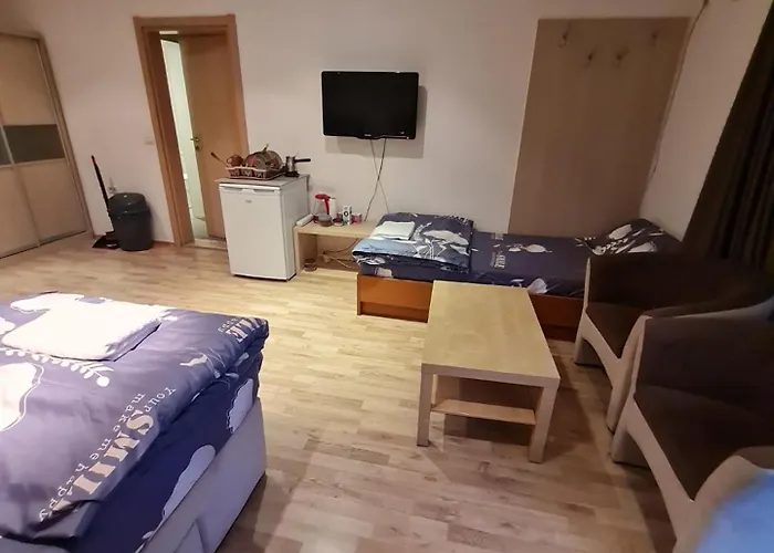 Апартаменти Hotel Room Apartment Скоп'є