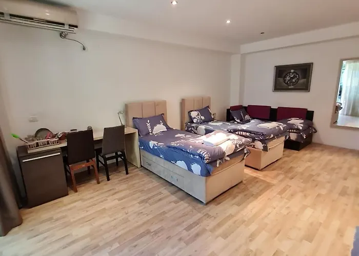 Апартаменти Hotel Room Apartment