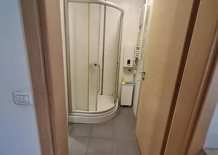 Апартаменти Hotel Room Apartment Скоп'є